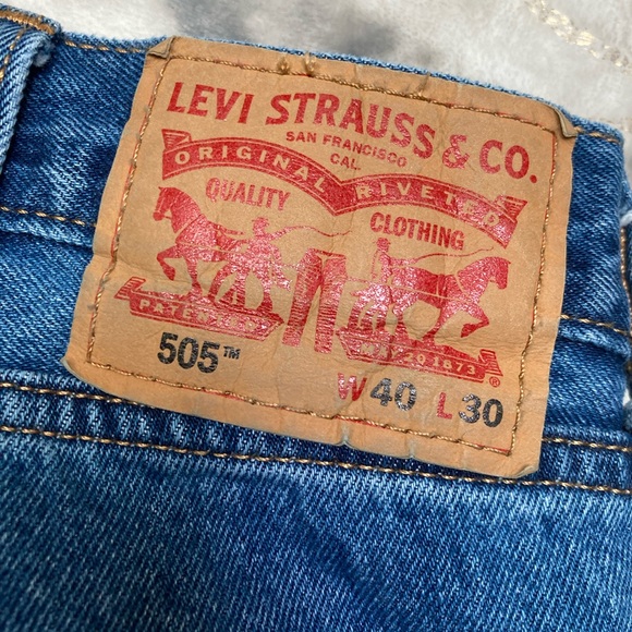 505 Levi’s Jeans - Picture 5 of 9
